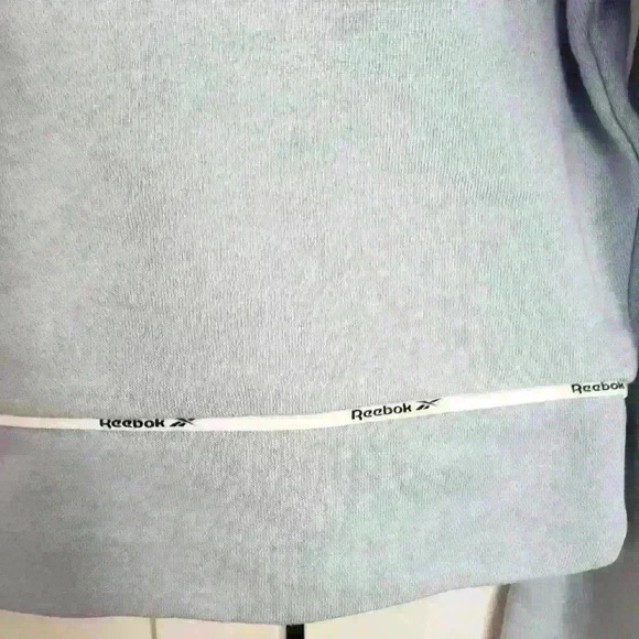 🌴2/$25🌴Reebok Light Blue Cropped  Sweater - Picture 3 of 3